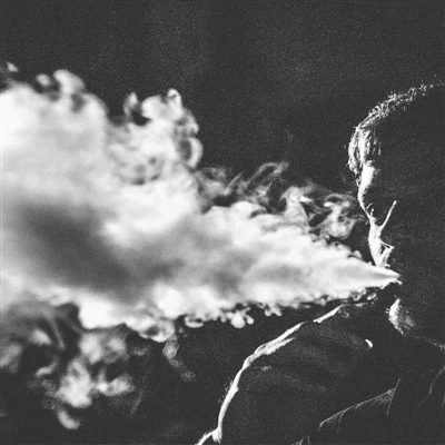 Nws siv sijhawm ntev npaum li cas rau vaping ua rau koj lub ntsws puas?