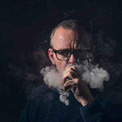 Puas yog e-luam yeeb yam tsis muaj nicotine txaus ntshai?
