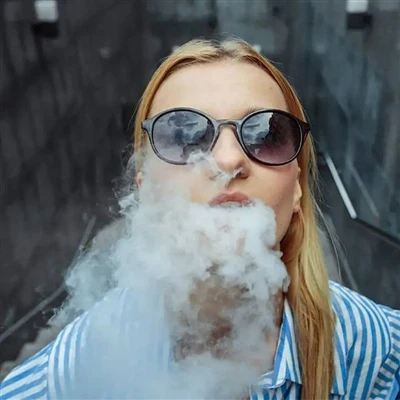vaping yuav ua rau mob caj pas?